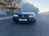 Volkswagen Golf 1996 годаүшін2 100 000 тг. в Талдыкорган