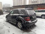 Mercedes-Benz ML 500 2005 года за 5 500 000 тг. в Алматы – фото 2