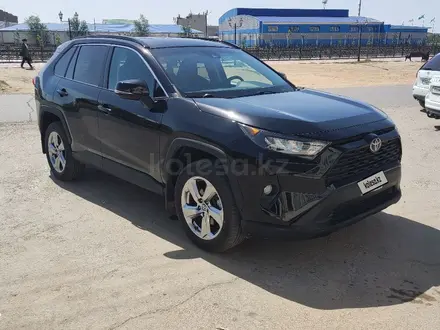 Toyota RAV4 2019 года за 13 700 000 тг. в Бейнеу – фото 2