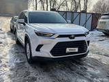Toyota Grand Highlander 2023 года за 32 000 000 тг. в Алматы