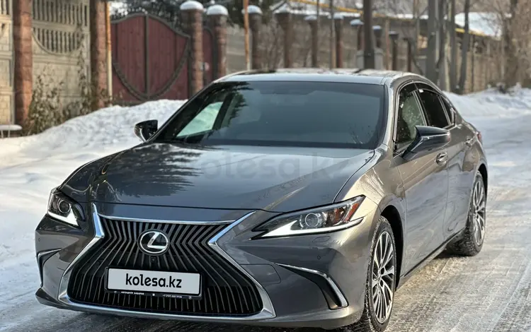 Lexus ES 250 2021 года за 21 700 000 тг. в Алматы