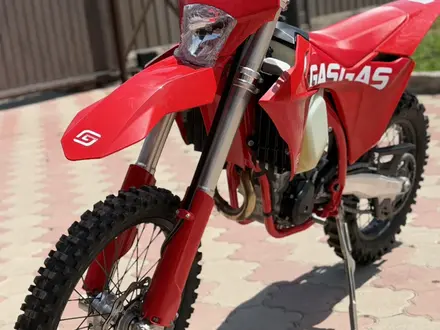 KTM  350 EXC F 2024 года за 5 700 000 тг. в Алматы – фото 2