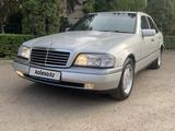 Mercedes-Benz C 220 1995 годаүшін2 150 000 тг. в Алматы – фото 5
