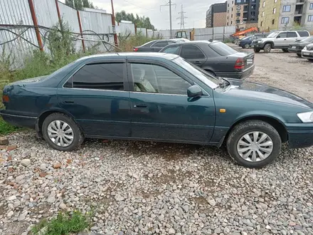 Toyota Camry 1998 года за 3 300 000 тг. в Алматы – фото 7