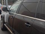Volkswagen Touareg 2003 года за 3 000 000 тг. в Атырау – фото 2