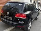 Volkswagen Touareg 2003 года за 3 000 000 тг. в Атырау – фото 3