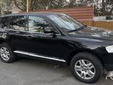 Volkswagen Touareg 2003 года за 3 000 000 тг. в Атырау – фото 4