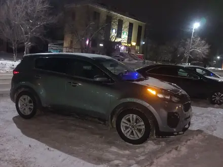 Kia Sportage 2017 года за 6 000 000 тг. в Актобе – фото 9