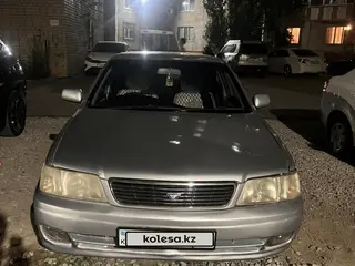 Nissan Bluebird, 1998