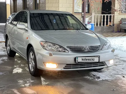 Toyota Camry 2005 года за 6 500 000 тг. в Шымкент – фото 3