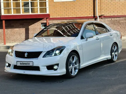 Toyota Crown, 2009