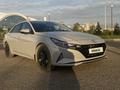 Hyundai Elantra 2022 годаүшін10 600 000 тг. в Караганда – фото 2