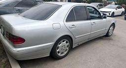 Mercedes-Benz E 320 2000 года за 4 600 000 тг. в Алматы – фото 4