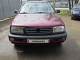 Volkswagen Vento 1995 года за 1 500 000 тг. в Уральск – фото 2