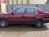 Volkswagen Vento 1995 года за 1 500 000 тг. в Уральск