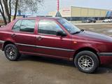 Volkswagen Vento 1995 года за 1 500 000 тг. в Уральск – фото 3