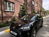 Toyota RAV4 2019 года за 14 500 000 тг. в Петропавловск