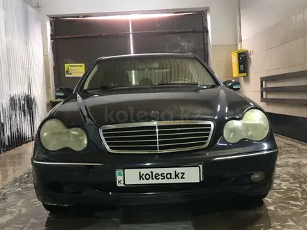 Mercedes-Benz C 240 2000 года за 2 600 000 тг. в Алматы – фото 2