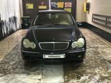 Mercedes-Benz C 240 2000 года за 3 400 000 тг. в Алматы