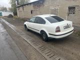 Volkswagen Passat 2002 годаүшін1 700 000 тг. в Караганда