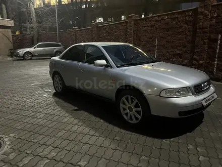 Audi A4 1997 года за 3 000 000 тг. в Алматы – фото 3
