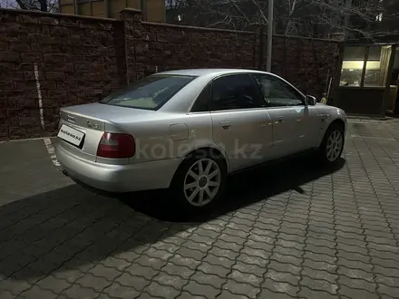Audi A4 1997 года за 3 000 000 тг. в Алматы – фото 4