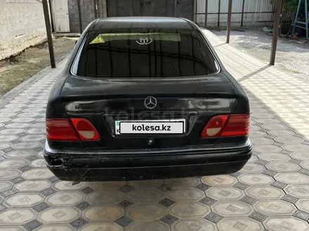 Mercedes-Benz E 230 1997 года за 2 900 000 тг. в Шымкент
