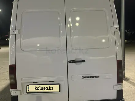 Mercedes-Benz Sprinter 2005 года за 10 500 000 тг. в Алматы – фото 5