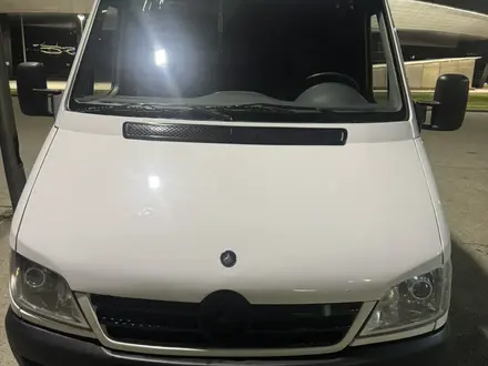 Mercedes-Benz Sprinter 2005 года за 10 500 000 тг. в Алматы – фото 6