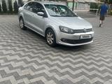 Volkswagen Polo 2014 годаfor4 700 000 тг. в Алматы – фото 2