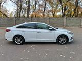 Hyundai Sonata 2018 годаүшін8 690 000 тг. в Алматы – фото 2