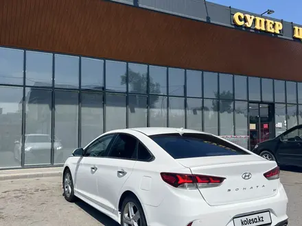 Hyundai Sonata 2018 года за 8 300 000 тг. в Алматы – фото 2