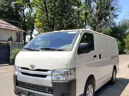 Toyota Hiace 2022 года за 18 000 000 тг. в Алматы – фото 8