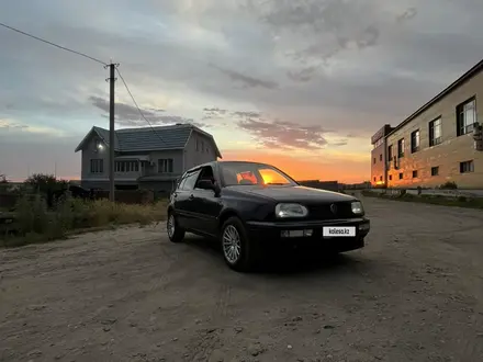 Volkswagen Golf 1994 года за 2 000 000 тг. в Семей – фото 9