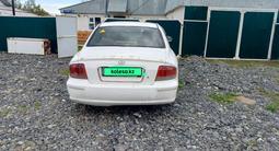 Hyundai Sonata 2004 года за 2 600 000 тг. в Актобе – фото 2