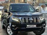 Toyota Land Cruiser Prado 2022 года за 26 500 000 тг. в Алматы – фото 2