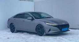 Hyundai Elantra 2021 года за 8 154 000 тг. в Уральск – фото 3