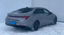 Hyundai Elantra 2021 года за 8 154 000 тг. в Уральск – фото 5