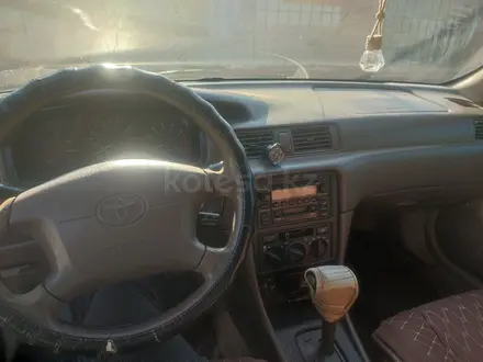 Toyota Camry 1998 года за 2 850 000 тг. в Алматы