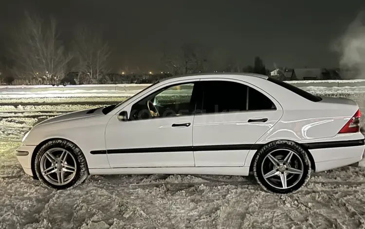 Mercedes-Benz C 320 2002 года за 3 500 000 тг. в Алматы