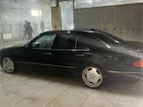 Mercedes-Benz E 430 2001 годаүшін3 300 000 тг. в Жанаозен – фото 2