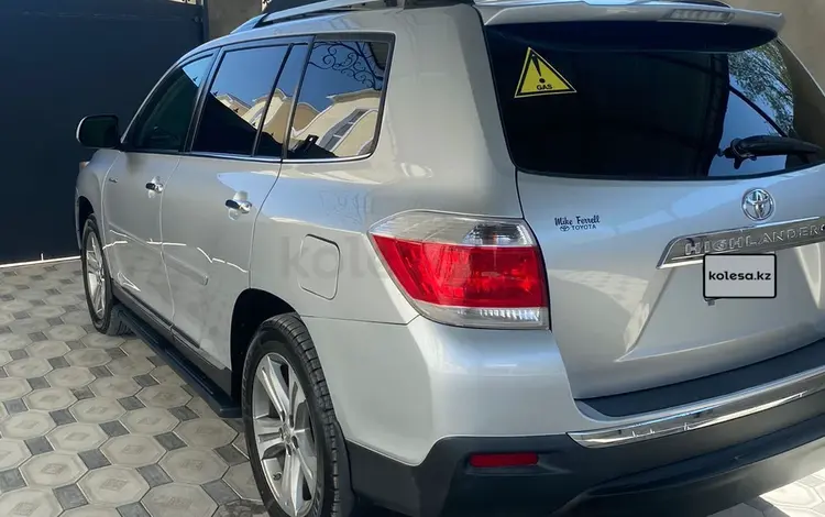 Toyota Highlander 2011 года за 9 500 000 тг. в Актау