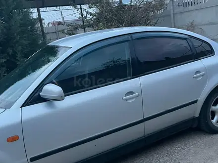 Volkswagen Passat 1997 года за 1 300 000 тг. в Тараз – фото 4