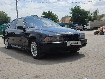 BMW 528 1998 года за 1 900 000 тг. в Актобе – фото 3