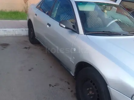 Audi A4 1996 года за 2 200 000 тг. в Астана – фото 3