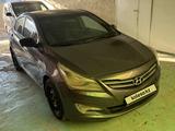 Hyundai Solaris 2015 года за 2 100 000 тг. в Атырау