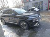 Hyundai Santa Fe 2023 года за 17 500 000 тг. в Алматы