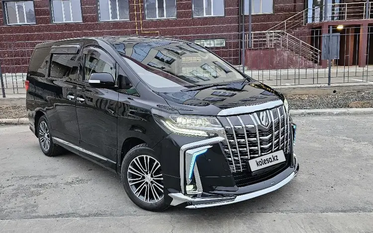 Toyota Alphard 2012 годаүшін11 500 000 тг. в Атырау