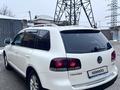 Volkswagen Touareg 2008 года за 4 500 000 тг. в Алматы – фото 6