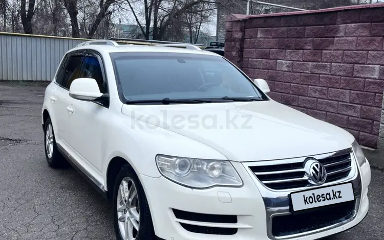 Volkswagen Touareg 2008 года за 4 500 000 тг. в Алматы